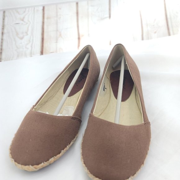 Gomax Womens Sienna-14 Brown Round Toe Slip On Flat Heel Espadrille Shoes Size 9 - Picture 1 of 12